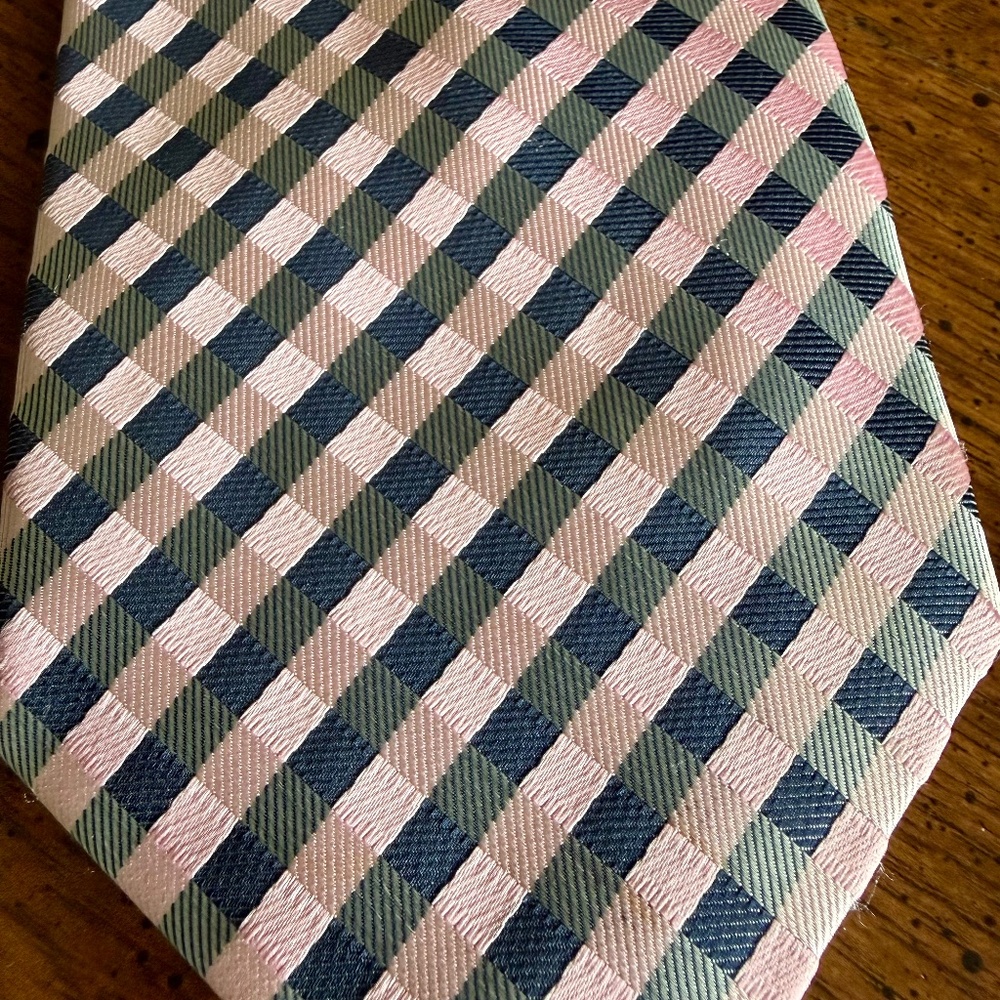 VTG Alexander Julian Colours Polyester Tie Pink Blue Geometric Woven Classic 3”